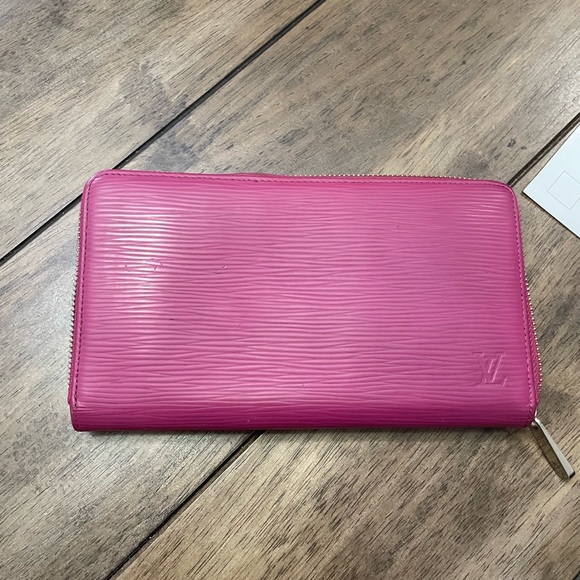 Louis Vuitton Zippy Organizer - Picture 1 of 8